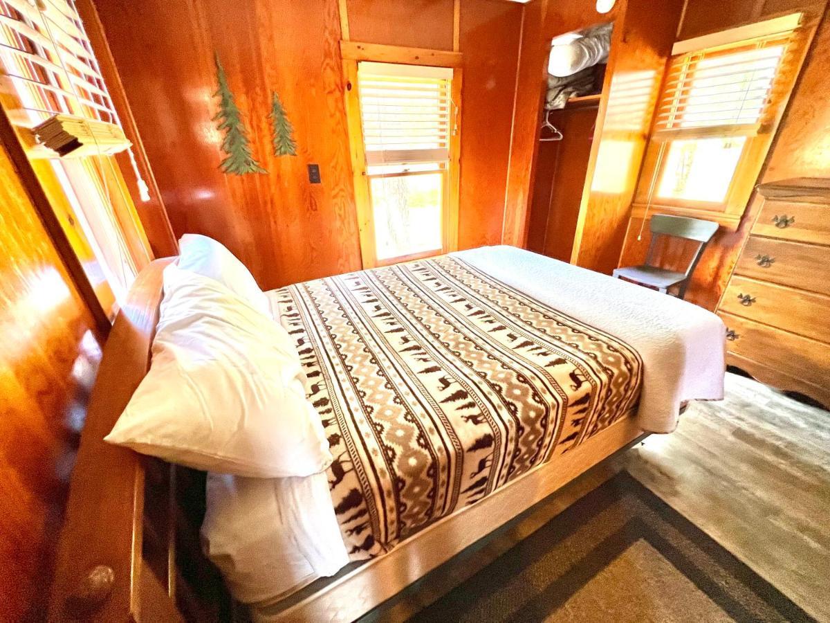 Adirondack Lake Cabins Otel Indian Lake Dış mekan fotoğraf