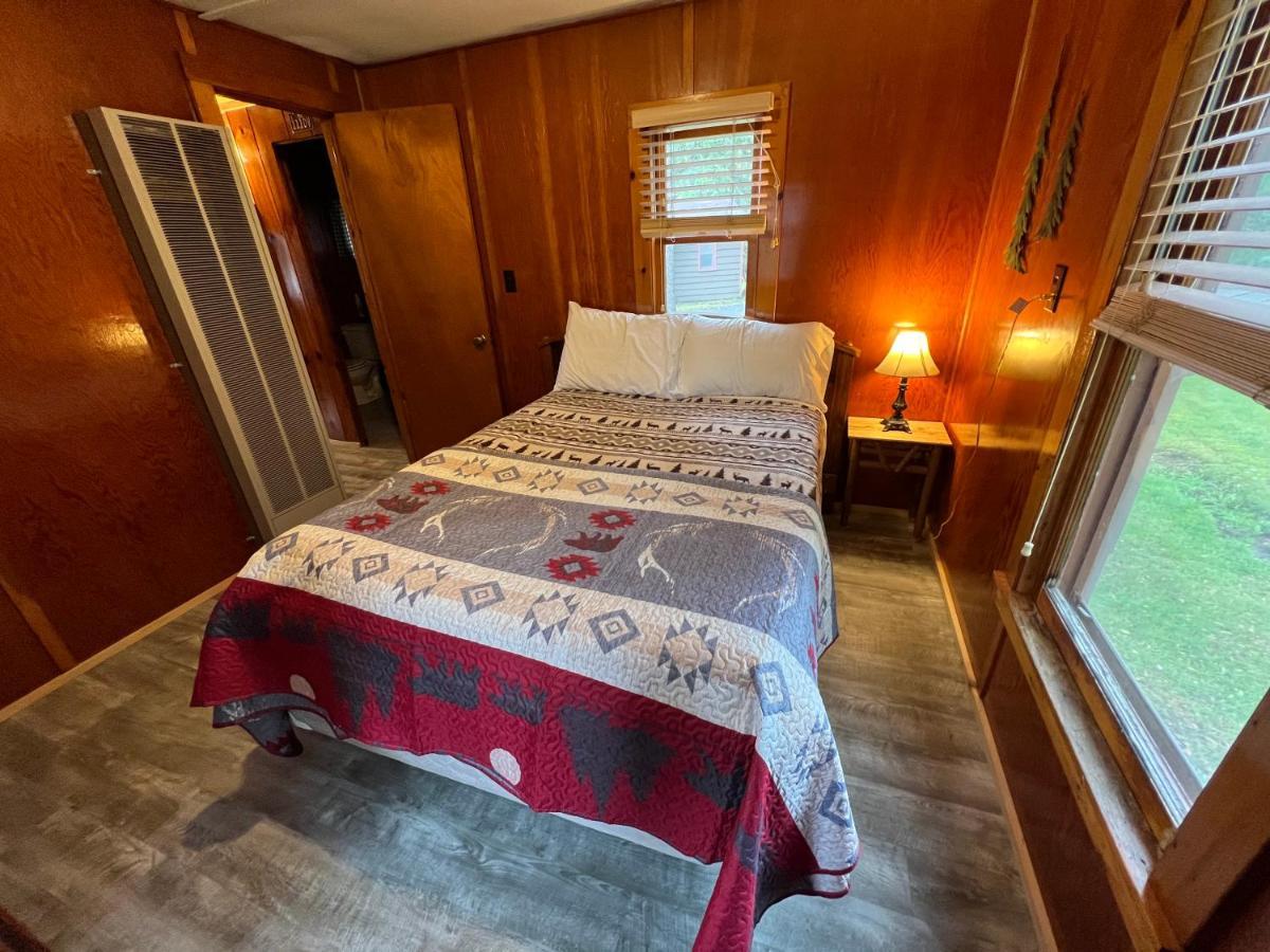 Adirondack Lake Cabins Otel Indian Lake Dış mekan fotoğraf