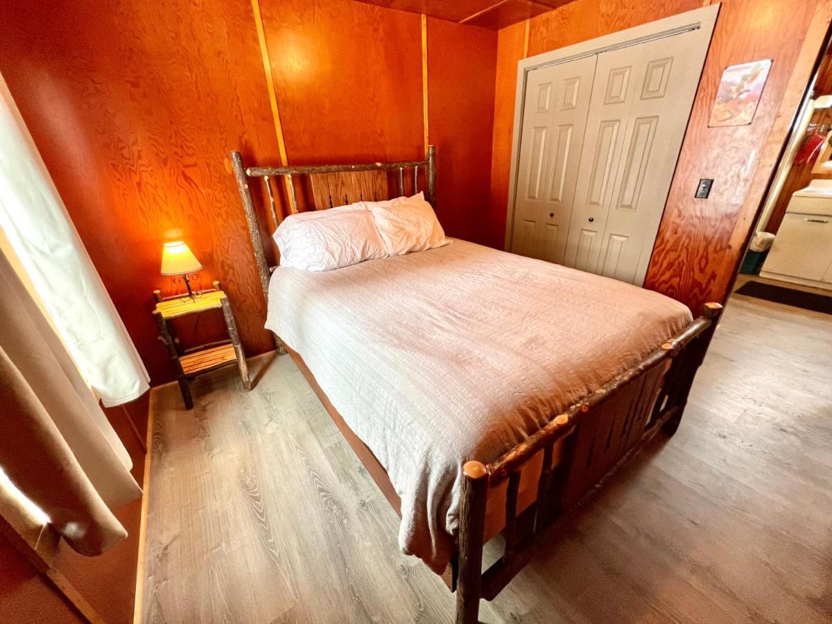 Adirondack Lake Cabins Otel Indian Lake Dış mekan fotoğraf