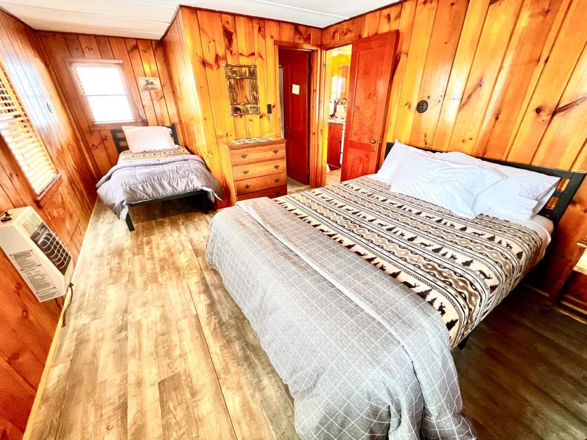 Adirondack Lake Cabins Otel Indian Lake Dış mekan fotoğraf