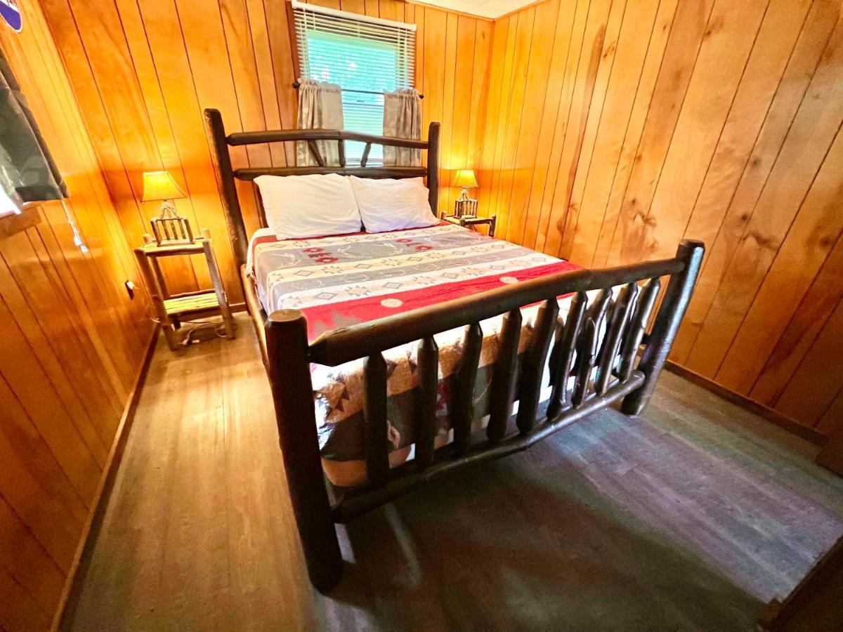Adirondack Lake Cabins Otel Indian Lake Dış mekan fotoğraf